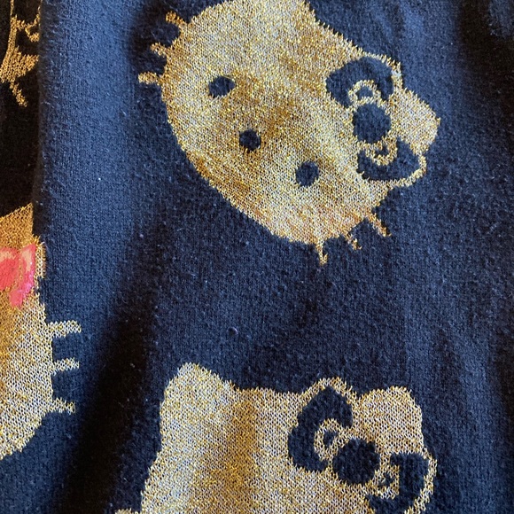 Girls hello kitty sweater - Picture 5 of 8